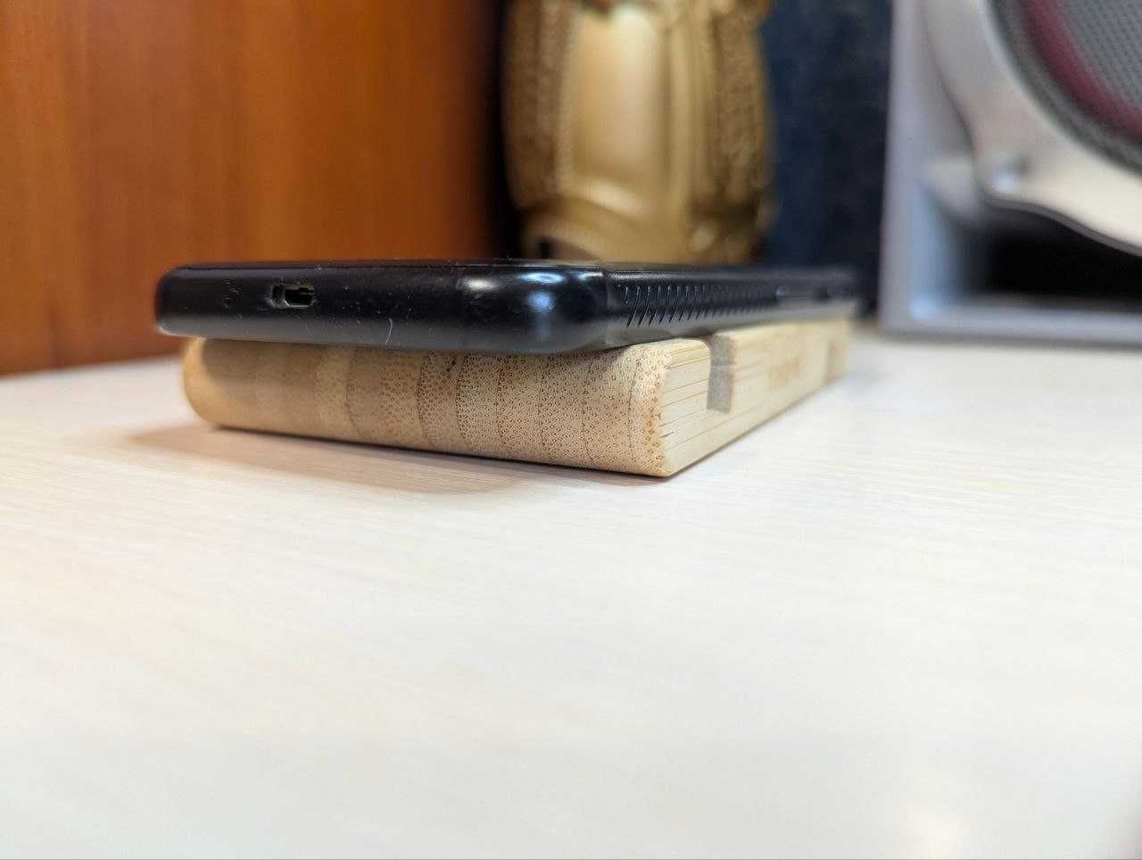 Захищений смартфон Samsung Galaxy Xcover 4   | 2/16 ГБ | Android 9