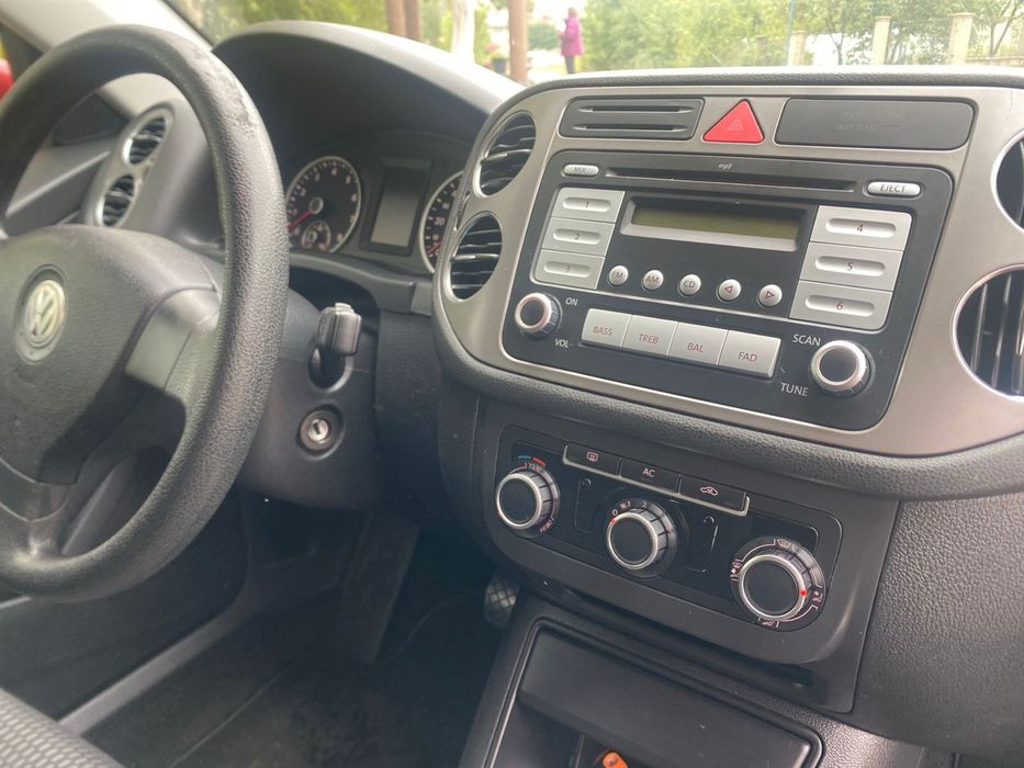 Volskwagen Tiguan 4*4 2011р. 2.0 бензин