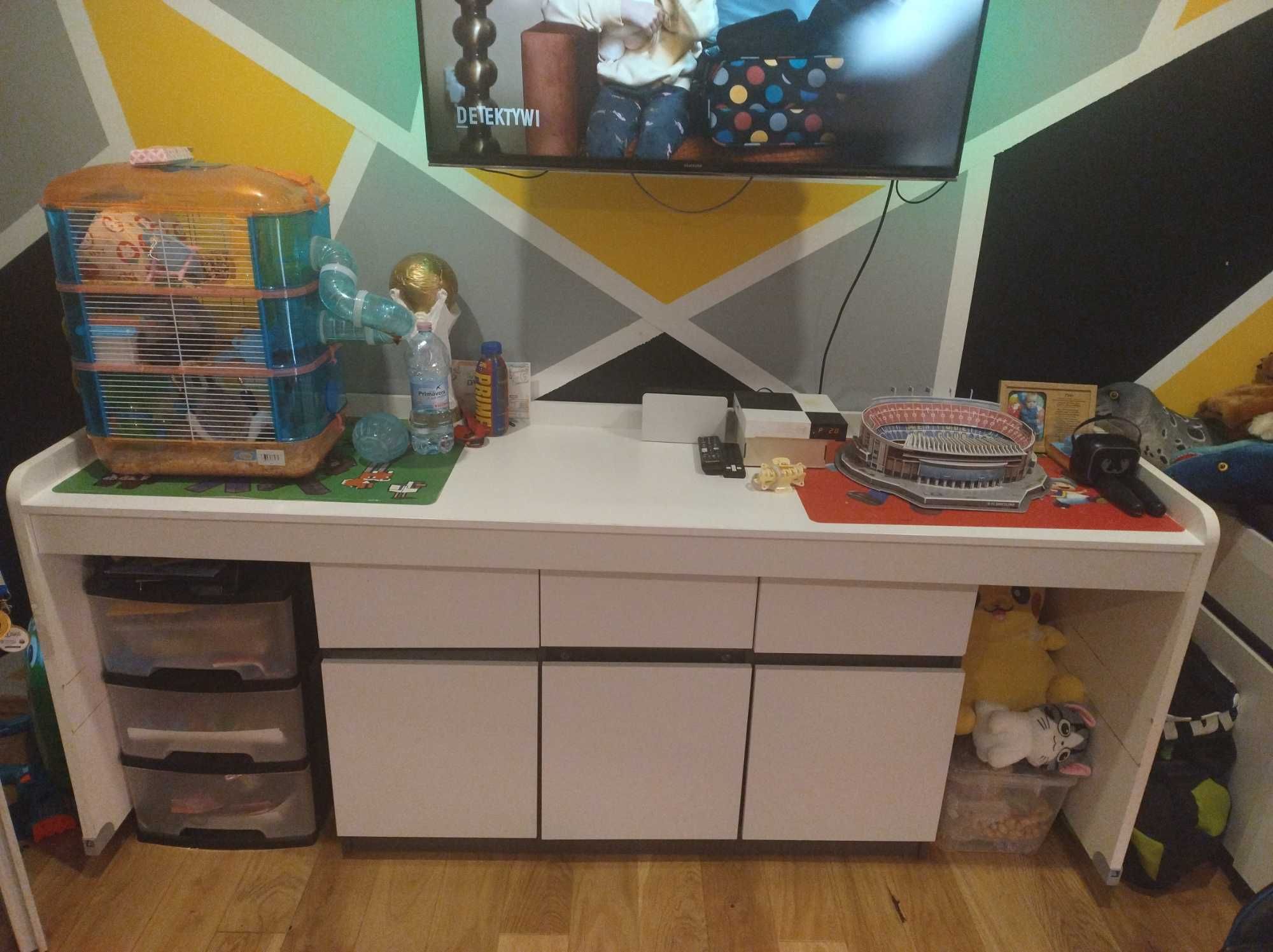 Łóżko 3 pietrowe z biurkiem