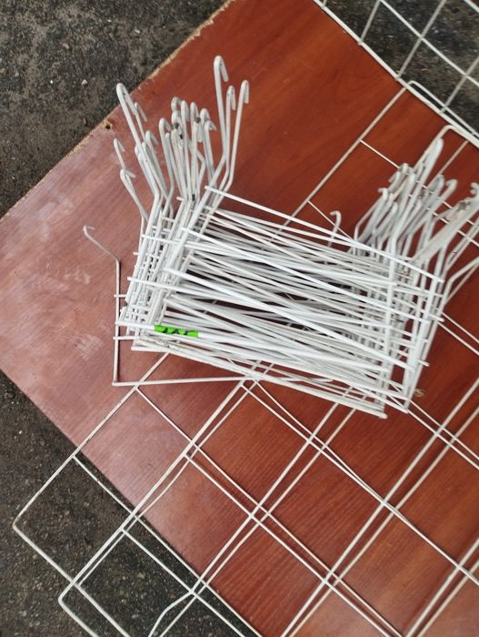 Подставки для обуви,шапок и т.д.