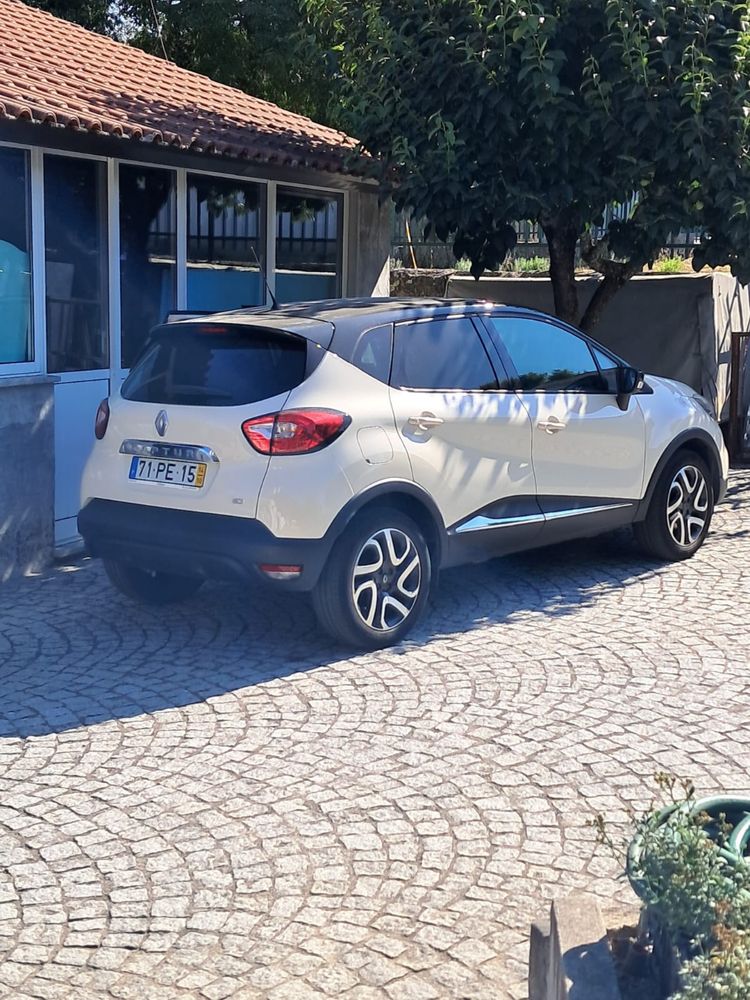 Renault Captur em estado impecavel