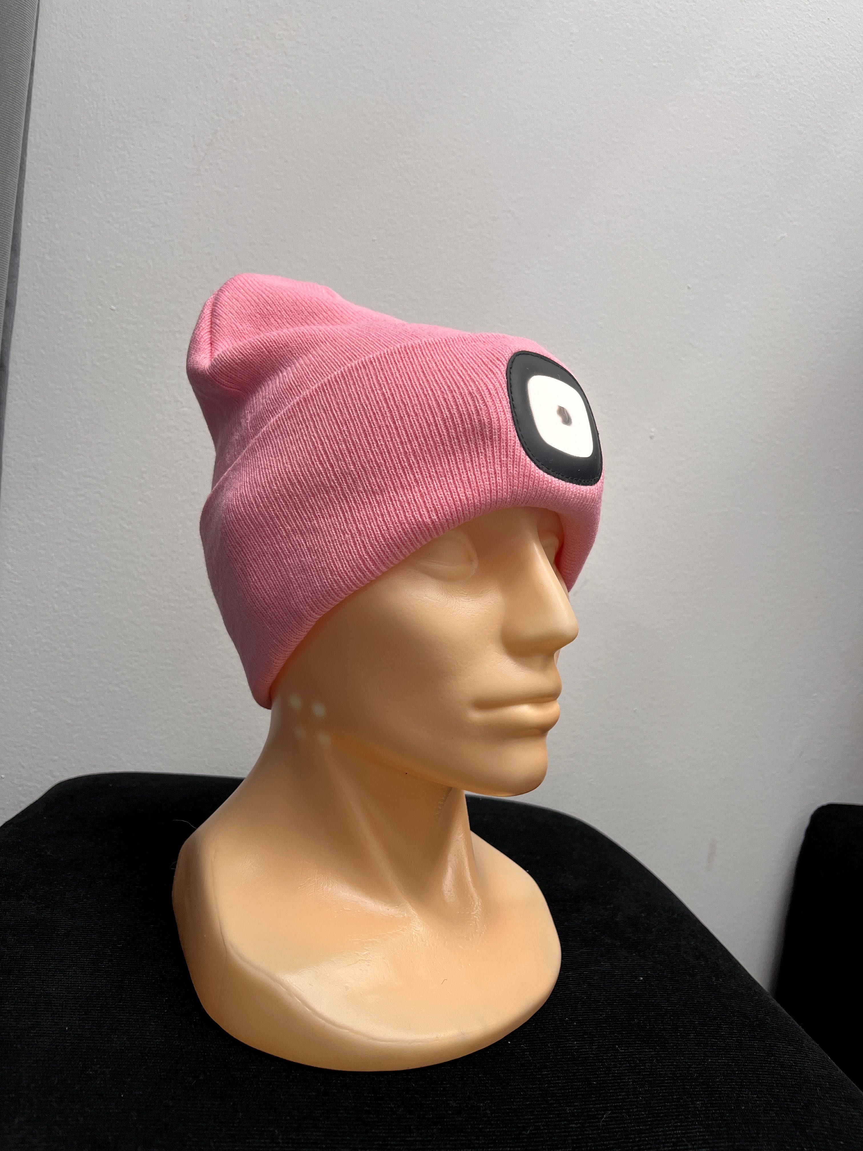 Różową czapka zimowa z lampką