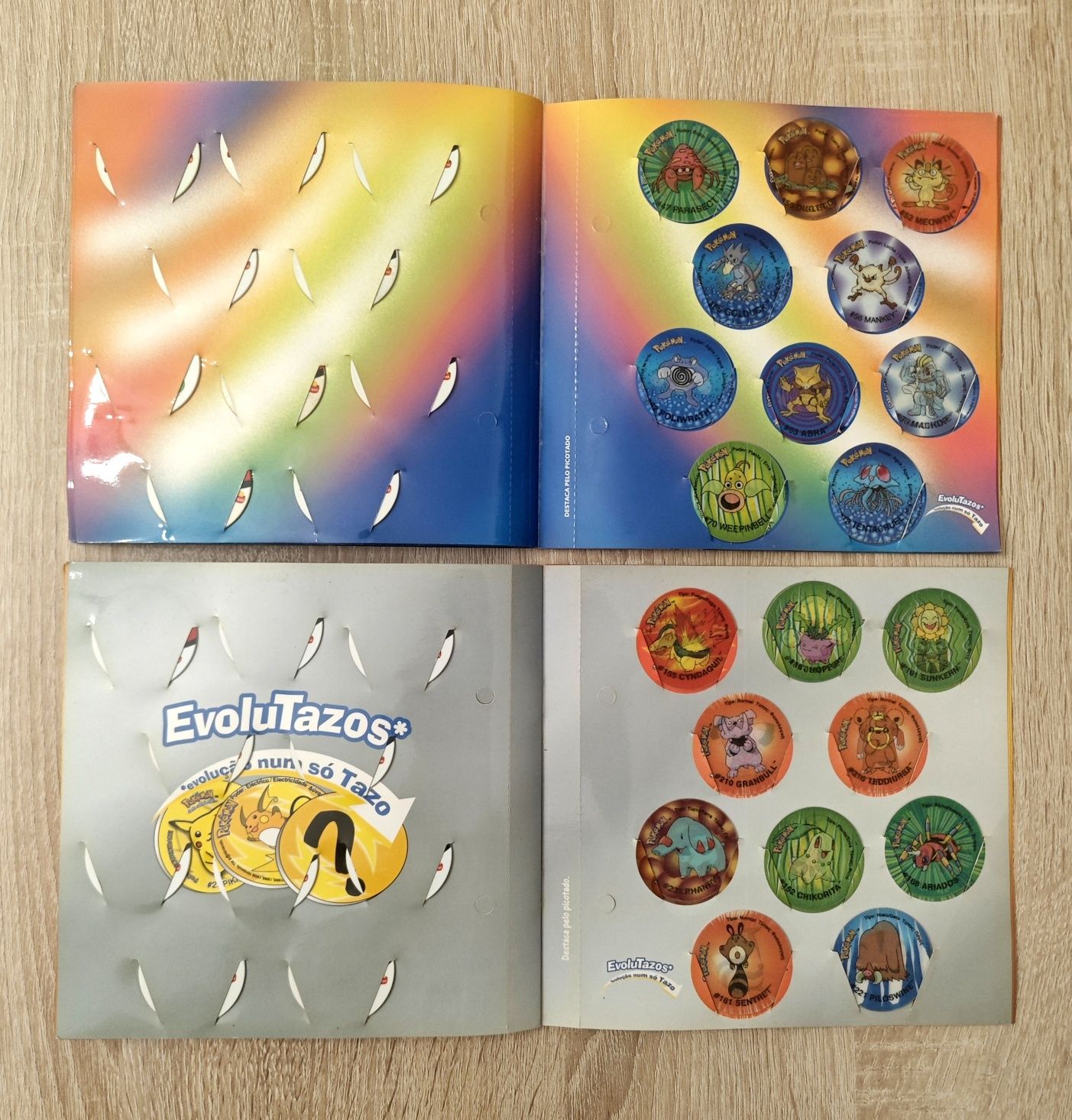 Coleção completa com caderneta Pokémon Tazos 2 e 3
