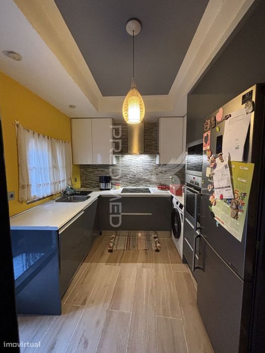 Moradia triplex 4 assoalhadas quintal terraco