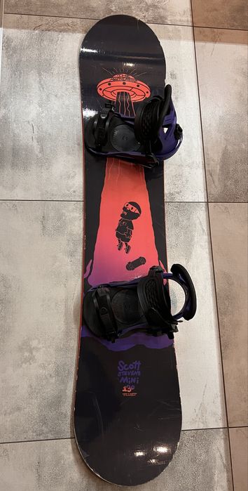 Deska snowboardowa Capita 130 z wiązaniami