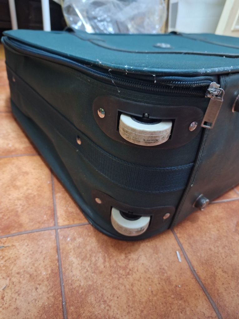 Mala viagem Carlton