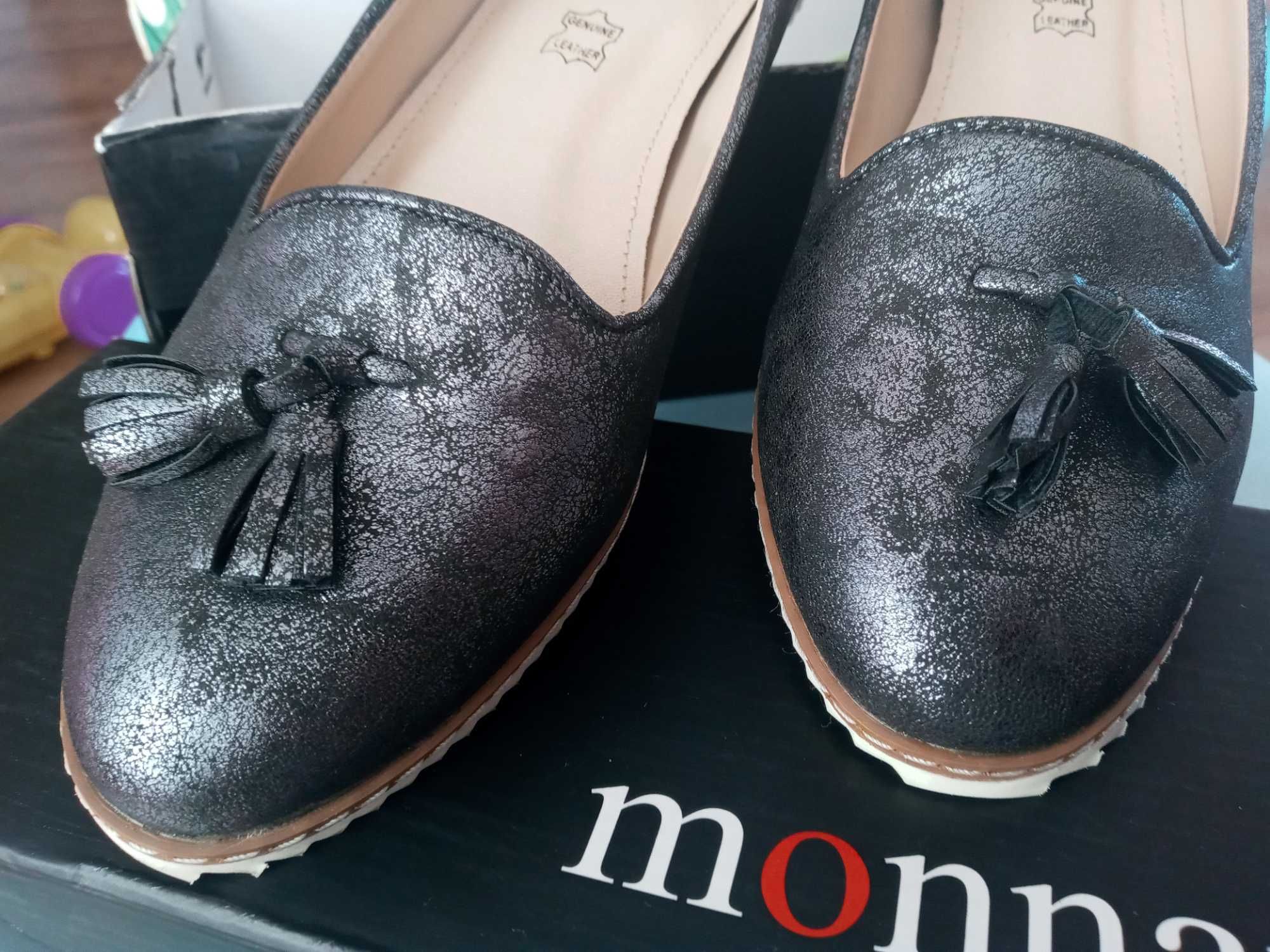 Balerinki baleriny rozmiar 39 Monnari buty na wiosnę z frędzlami
