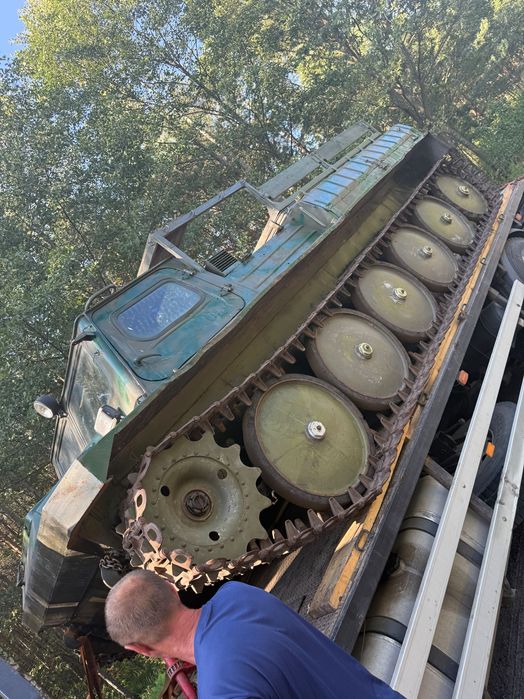 Газ 71 гусеничний тягач всюдихід