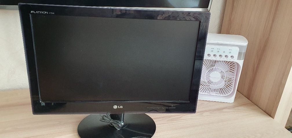 Монитор 20" LG Electronics Flatron (E2040S-PN)