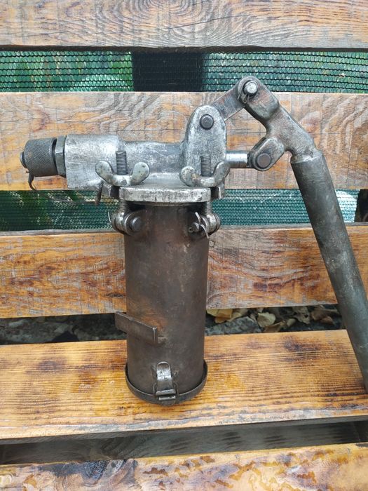 воздушный сигнал.гидроцилиндры шприц пресс