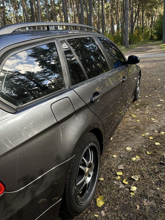 Продам BMW E91 320D N47