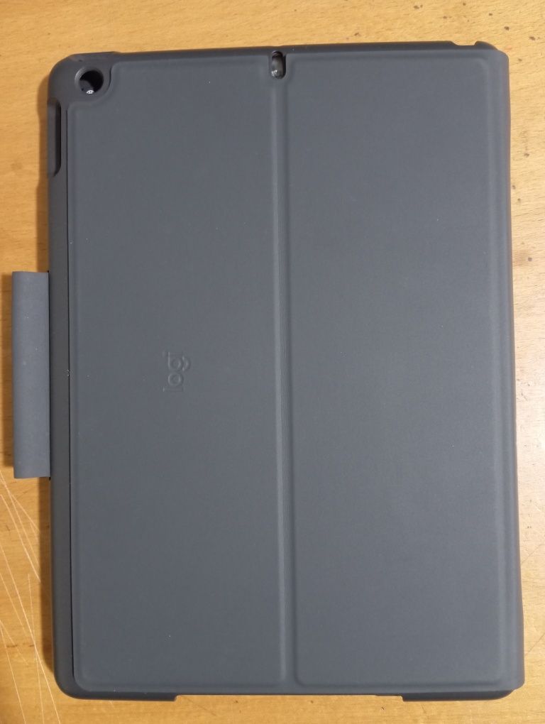 Capa Ipad Rugged Folio com teclado