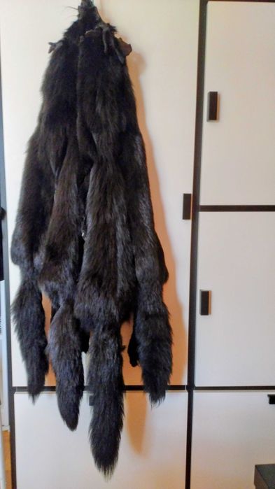 Naturalna skóra z lisa czarna