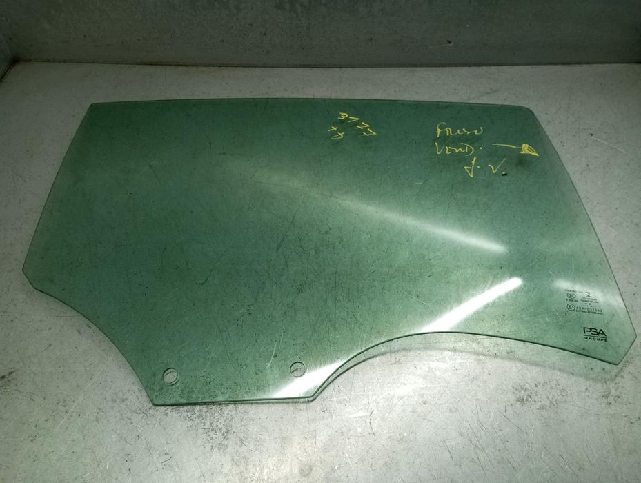 Vidro porta trás direito PEUGEOT 308 III