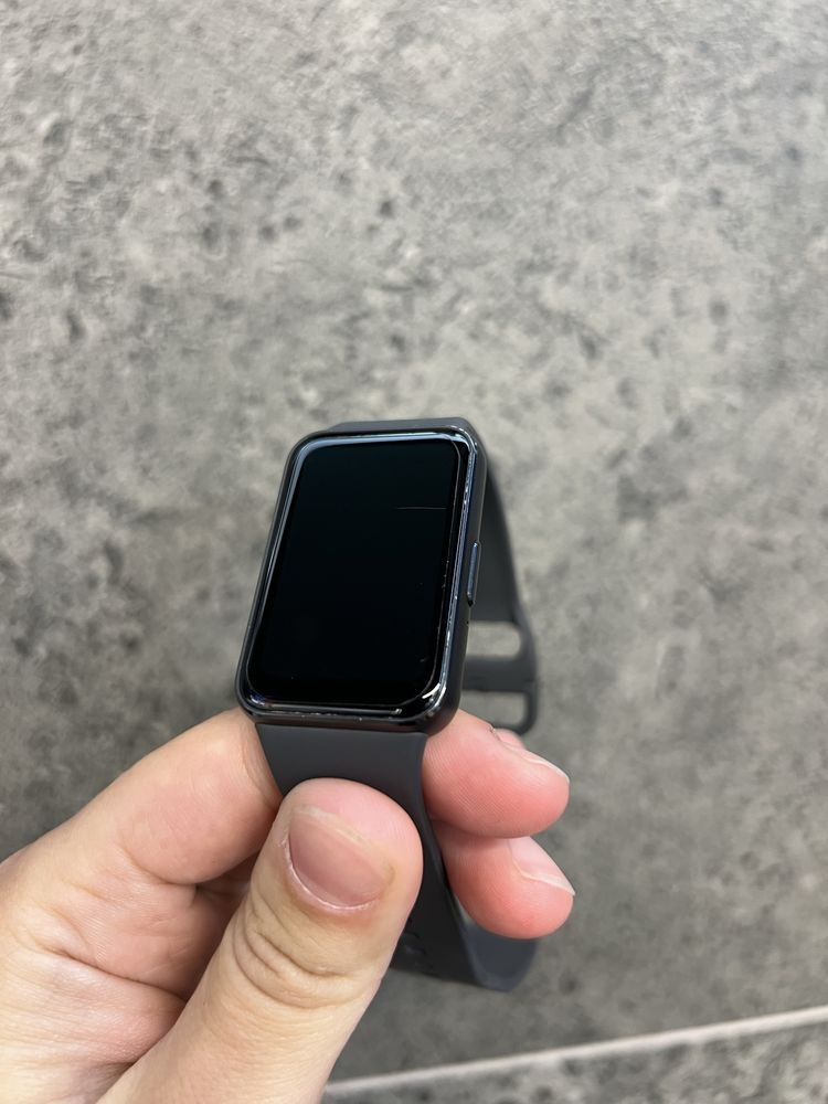 Продам фітнес-браслет Samsung Fit 3
