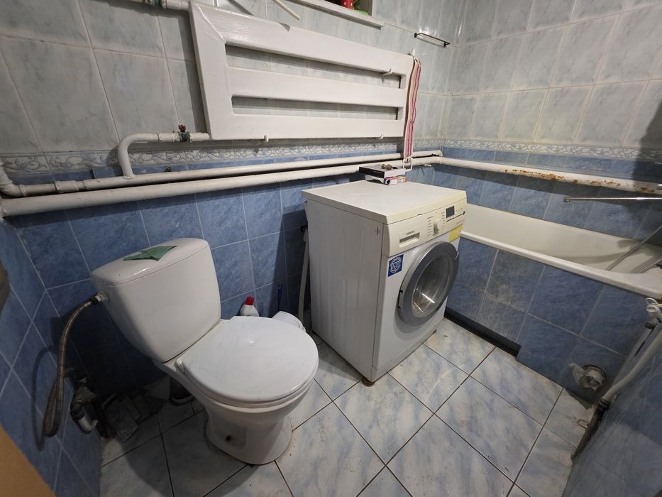 С бомбоубежищем. Читайте до конца. Левый берег. Сдам с ремонтом, гараж