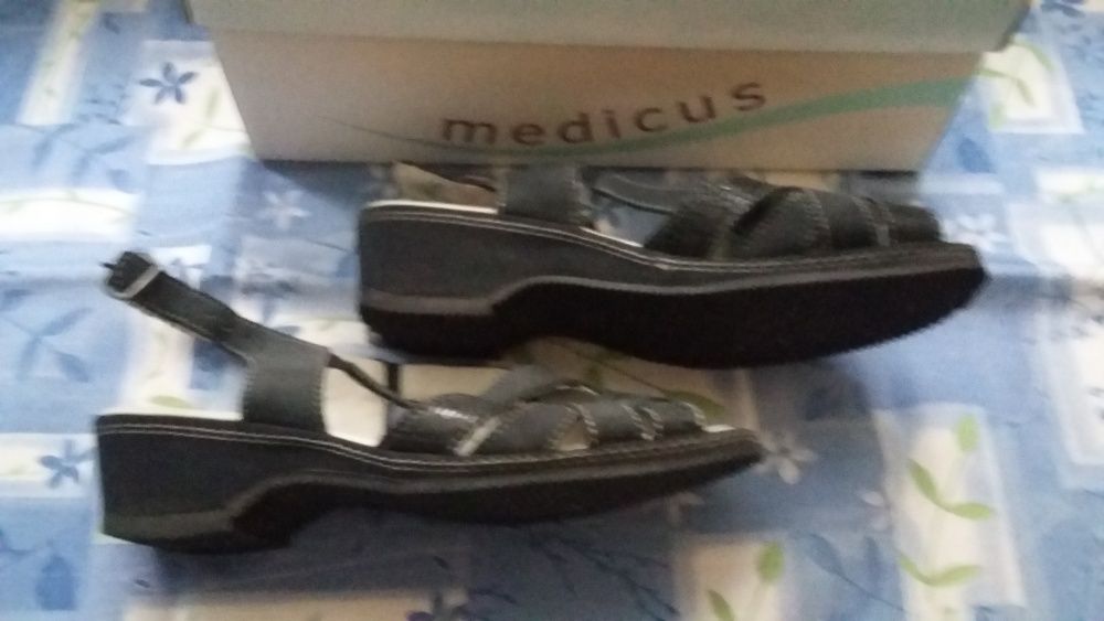 Medicus Sandałki na obcasie