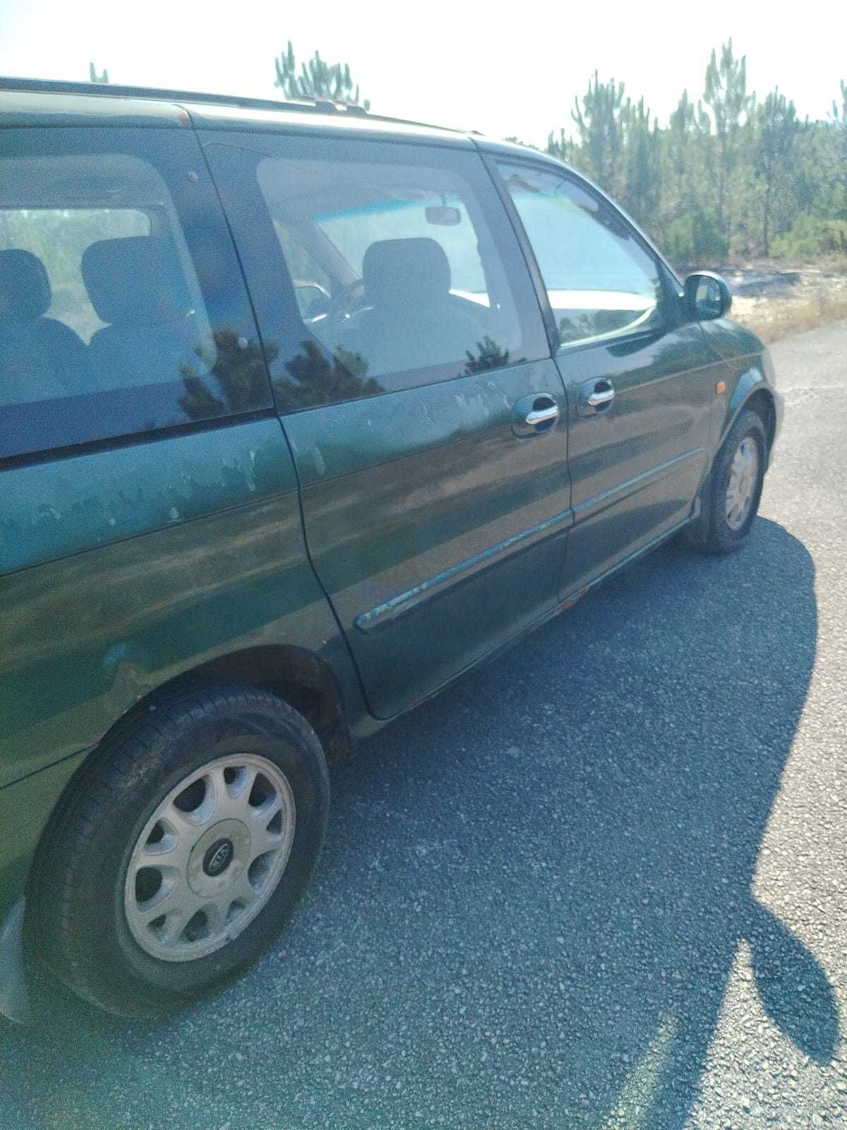 Kia Carnival  7 lugares 2000