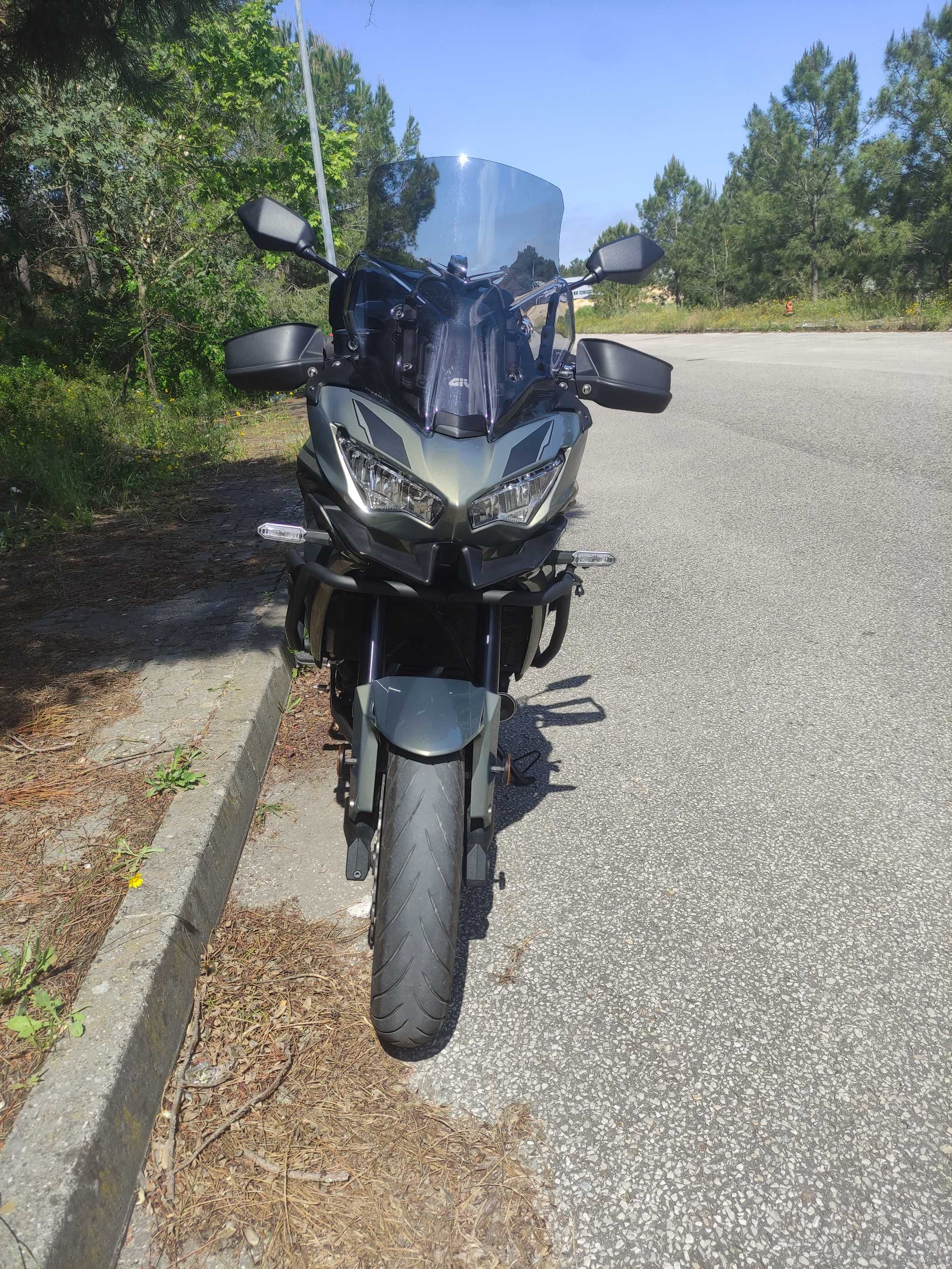 Kawasaki Versys com garantia