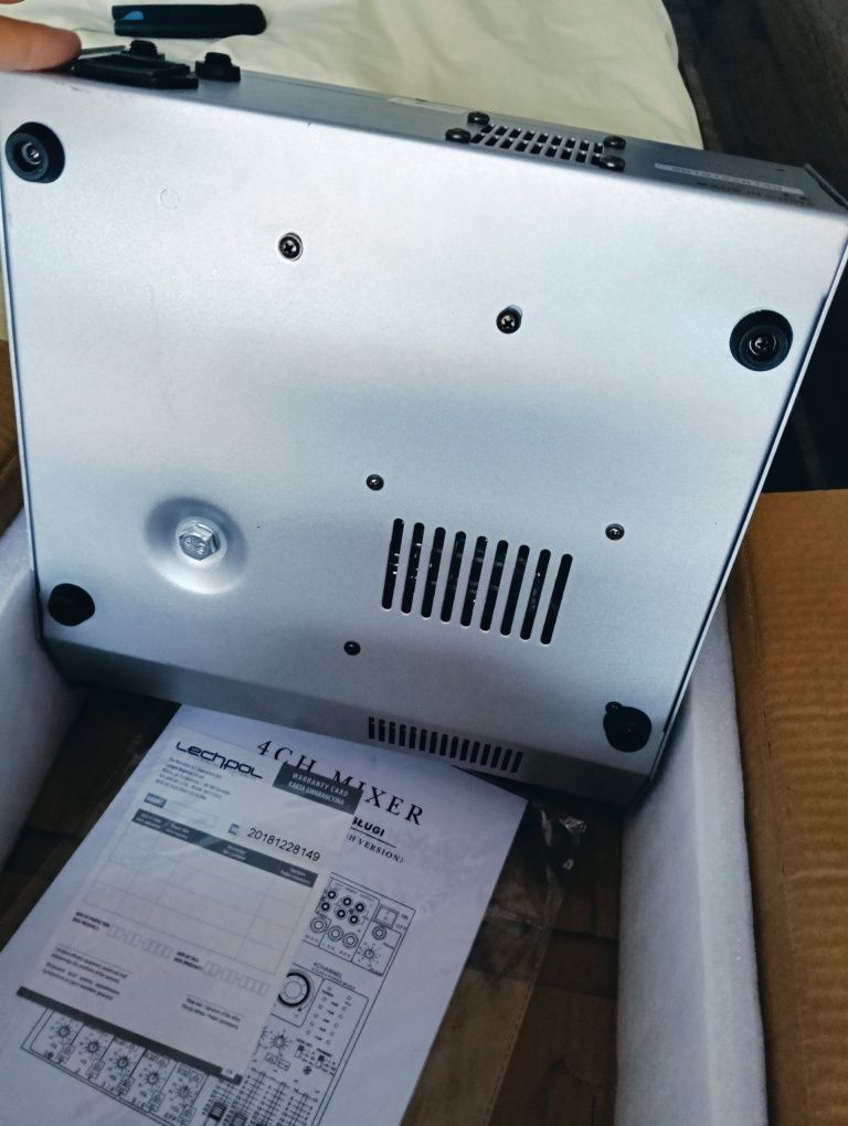 Mikser PMX-6S+wzm. 2x210W 6 kanałów