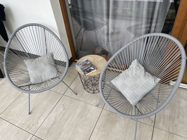 Krzesla ogrodowe + stolik GRATIS
