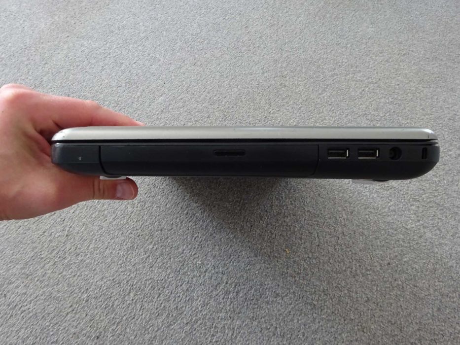 HP 630 15,6" Intel B950 2,1GHz 4GB RAM, 320GB HDD