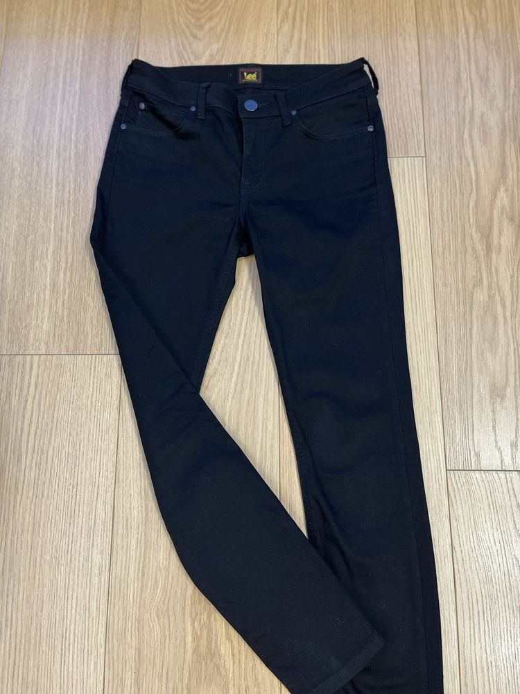 Lee czarne spodnie jeans roz W 28, S