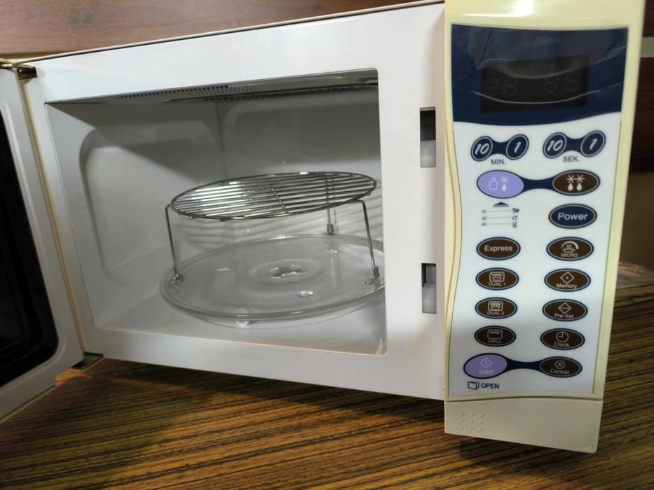 Mikrofalówka Royal-Lux MWG 520