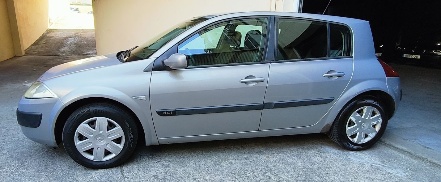 Renault Megane 1.5Dci apenas 180 mil kms