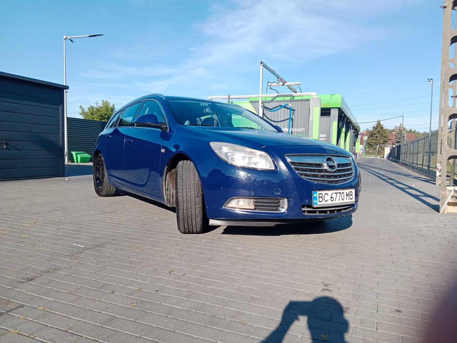 Опель Інсінгнія 2.0 дизель.ХОРОШИЙ СТАН,ХОРОША ЦІНА