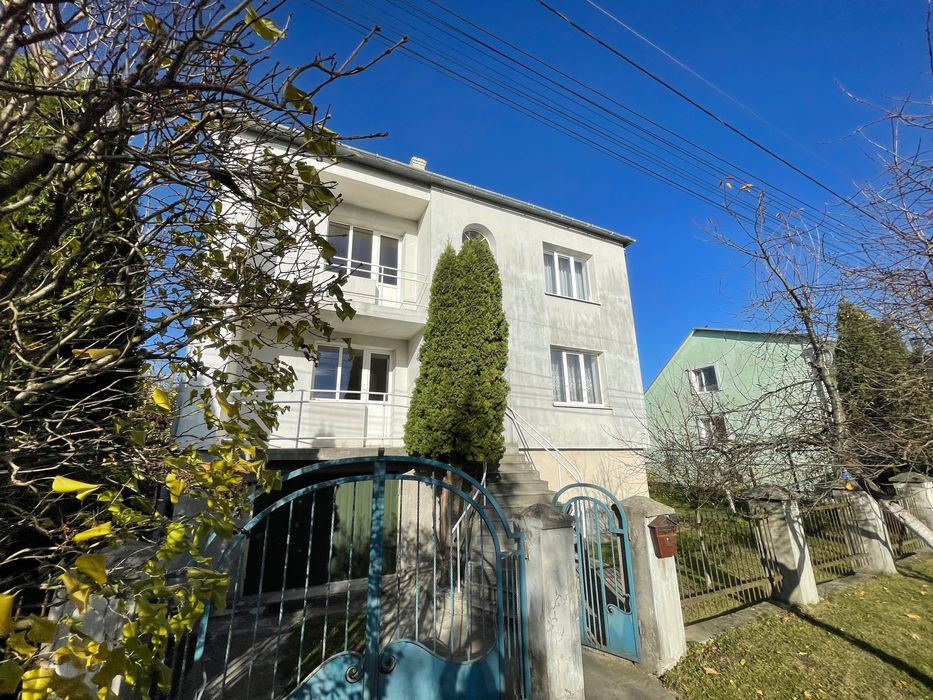 Продаж будинку в м Броди