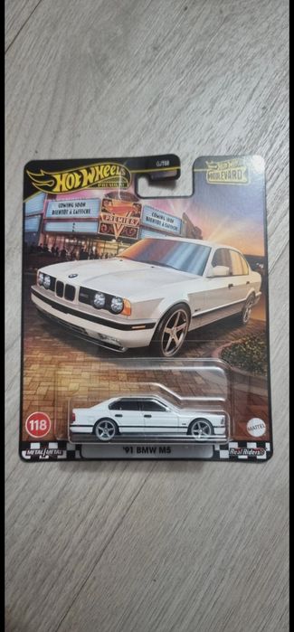 Hotwheels premium !!!
