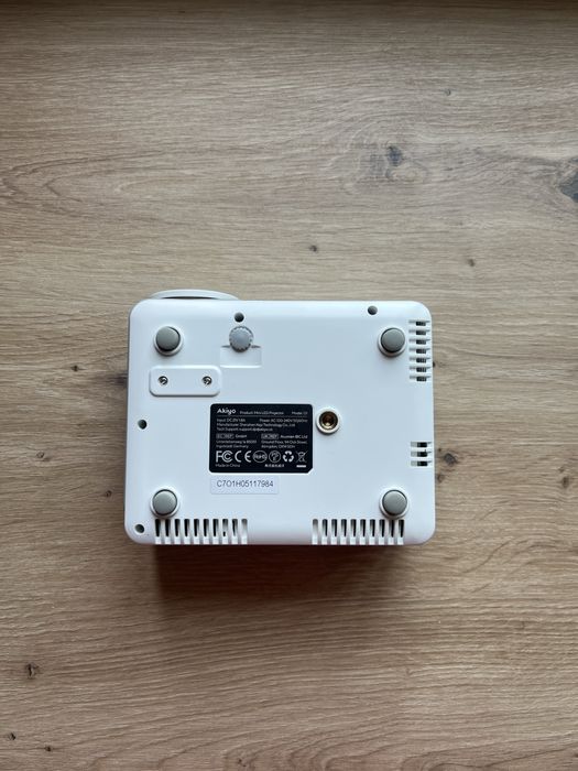 Mini Projector AKIYO Ótimo Estado