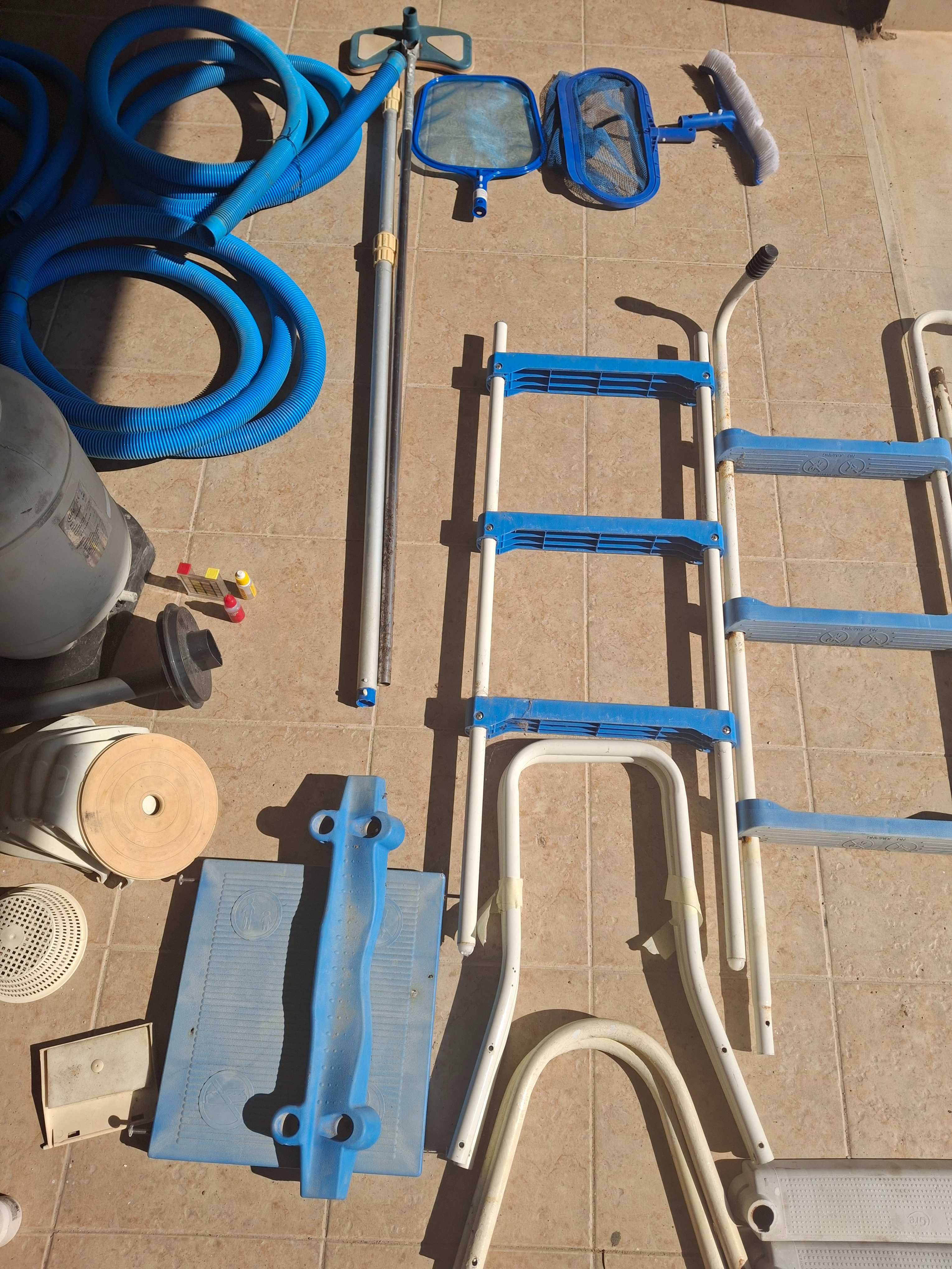 material diverso para piscina
