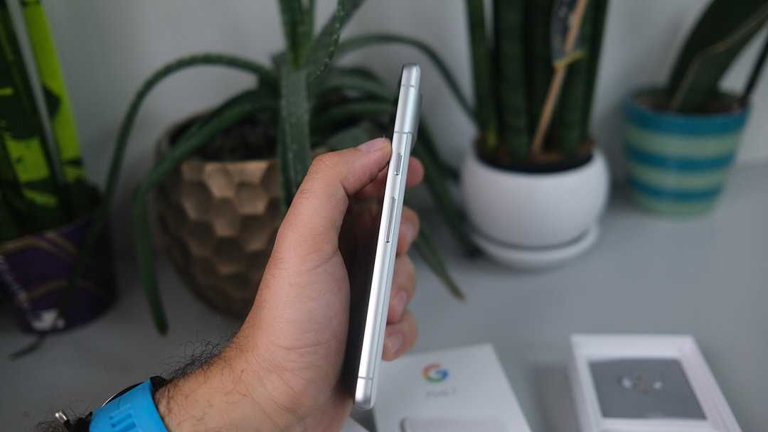 Google  Pixel 7 8/128GB Snow Global Neverlock комплект Чохол