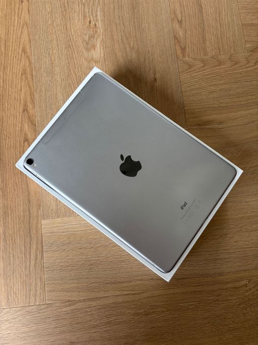 Idealny iPad Pro 10.5 64 GB Cellular Space Gray w PERFEKCYJNYM stanie!