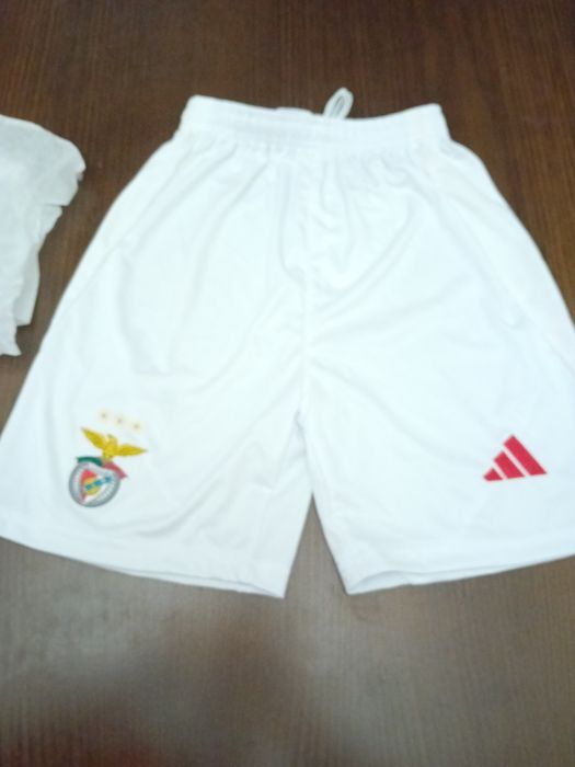 Calção do Benfica 7-8 novo na embalagem!