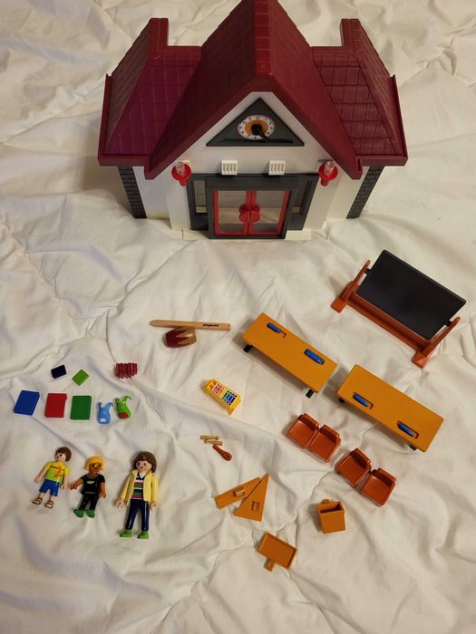 Klocki PLAYMOBIL City Life Szkoła 6865 , BRUDER