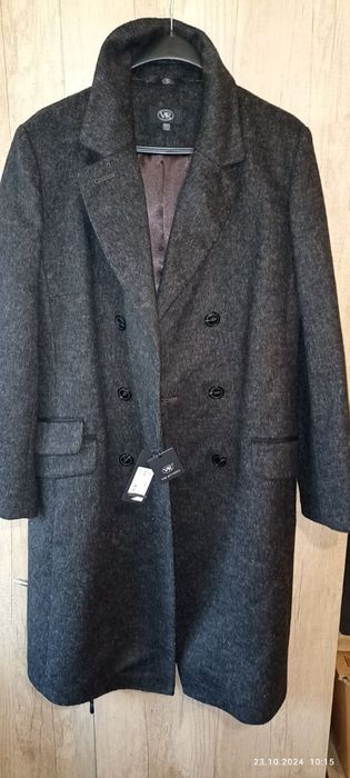 Пальто VR новое 50р