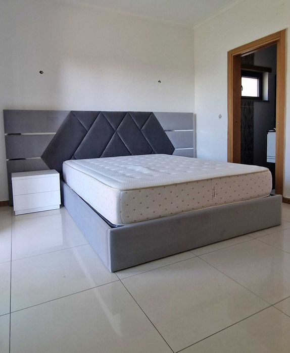 Camas de Casal Estofadas de Luxo 689€ Disp. em Várias Cores! 190x140m!