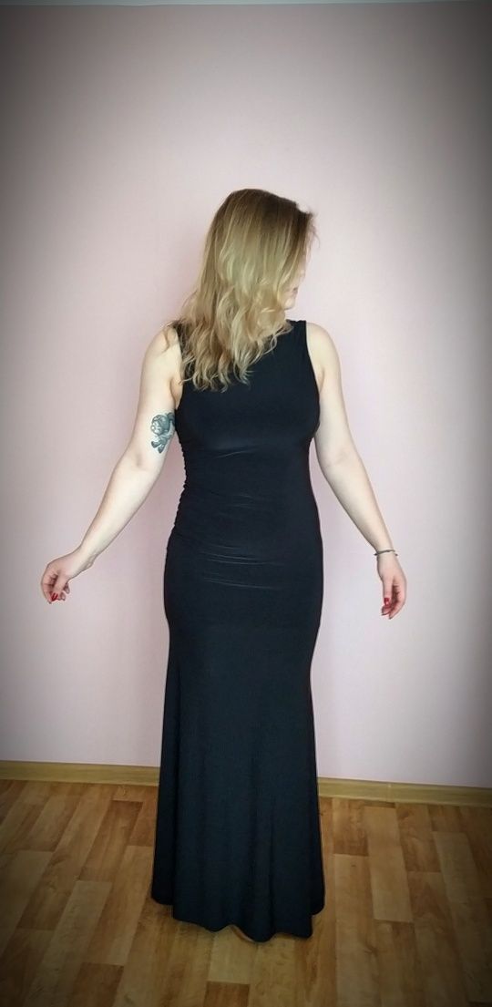 Czarna obcisła długa suknia rozmiar 38-40