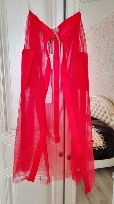 Фатинова спідниця червона на поясі, 380 грн Акція