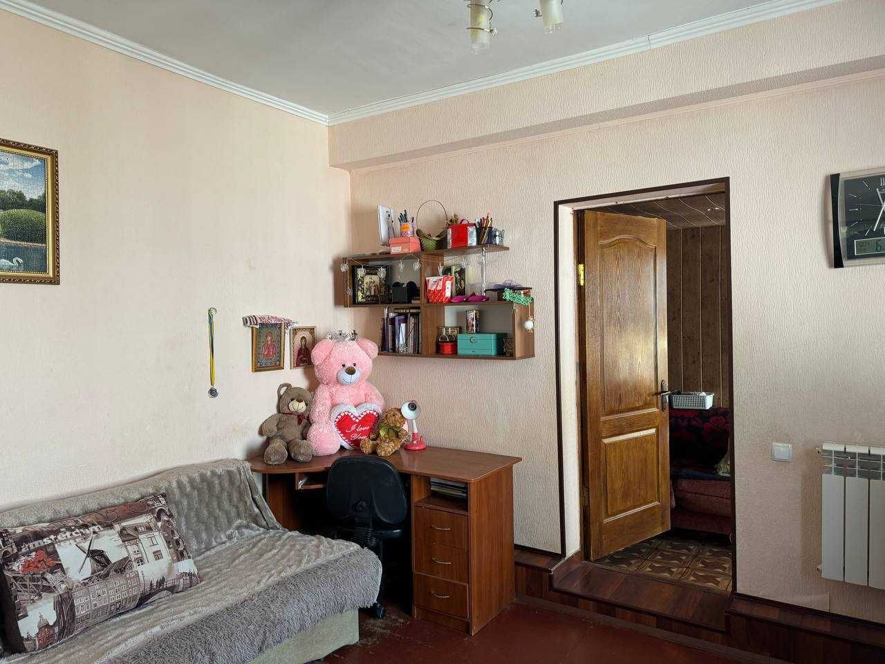 Продам 1/2 часть дома в Чугуеве.