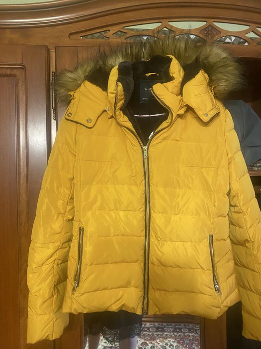 Куртка жіноча Zara