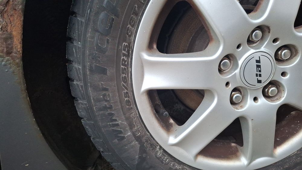 Koła , opony hyundai 5x114.3 Alugelgi, opony Hankok zima 185/65/15 ice