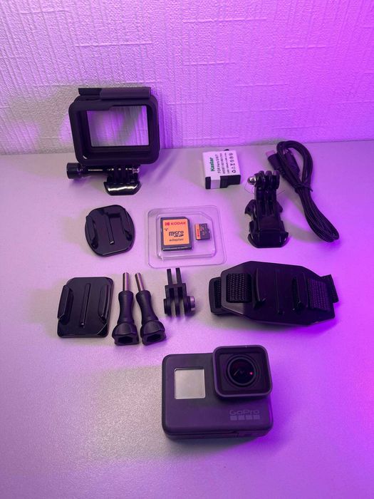 Екшн-камера GoPro Hero 5 з повним комплектом