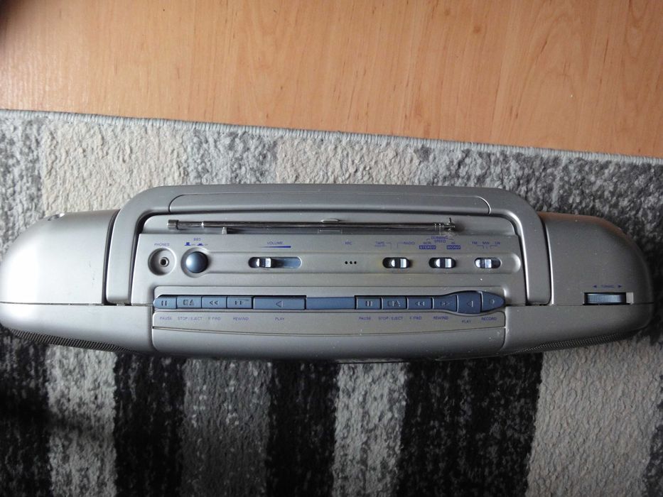 Thomson-bez wejścia na gramofon