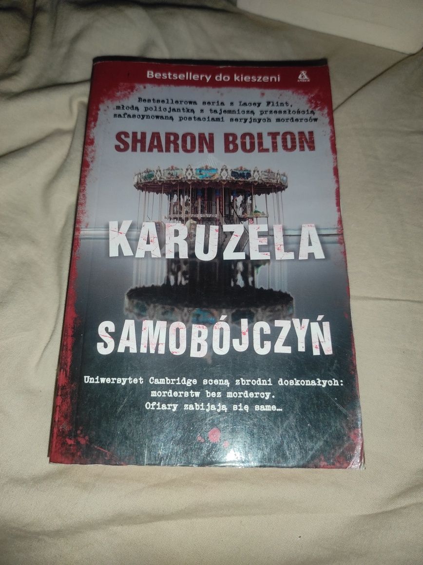 Książka kryminalna karuzela samobójczyń Sharon balton