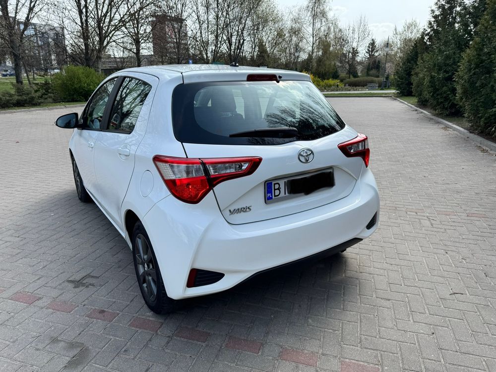 Toyta Yaris benzyna 2017 rok 56000km przebiegu !! Klima