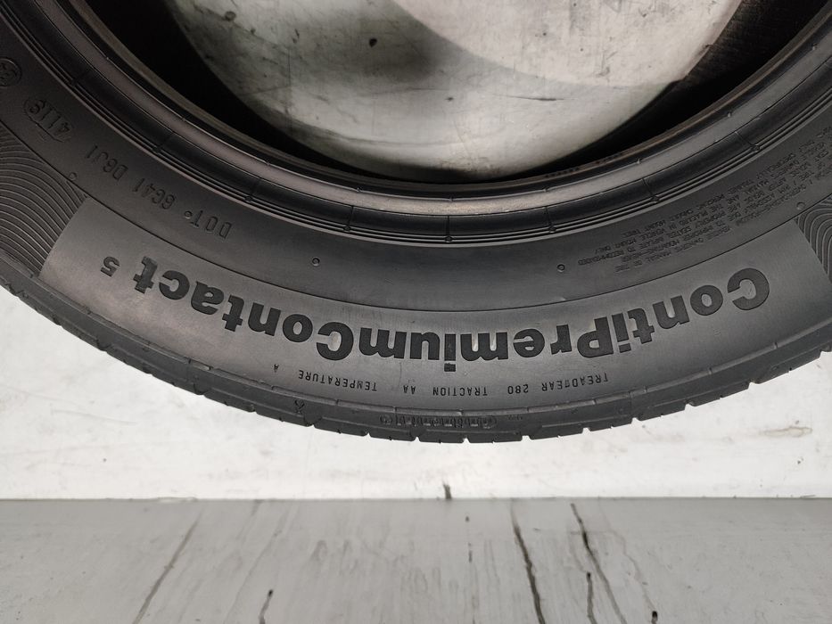 2 pneus semi novos continental 225/60R17 99V Oferta dos Portes
